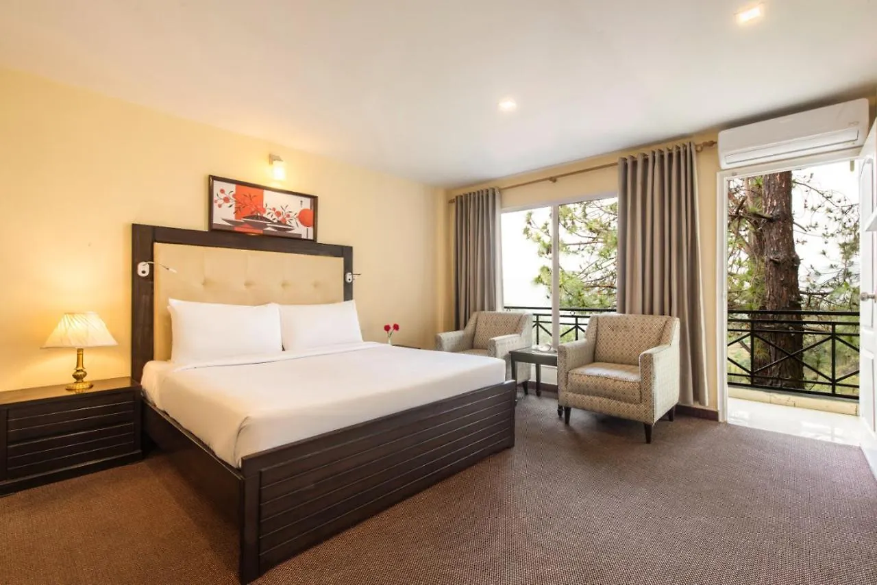 Maple Resort Chail