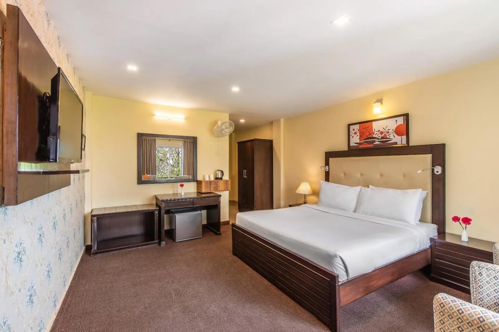 ****  Maple Resort Chail India